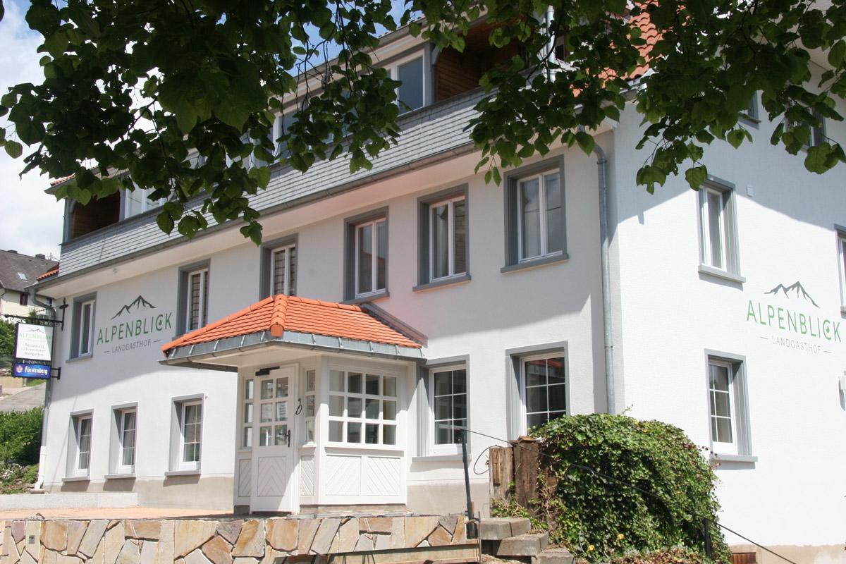 Hôtel Landgasthof Alpenblick An Der Wutachschlucht Sudschwarzwald à Löffingen Extérieur photo